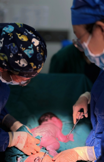 耀阳+手术室+生命初绽:手术室里的希望之光+谢利、段梦琪+100285201359+15881178791+手机 耀阳+手术室+生命初绽:手术室里的希望之光+谢利、段梦琪+100285201359+15881178791+手机.jpg